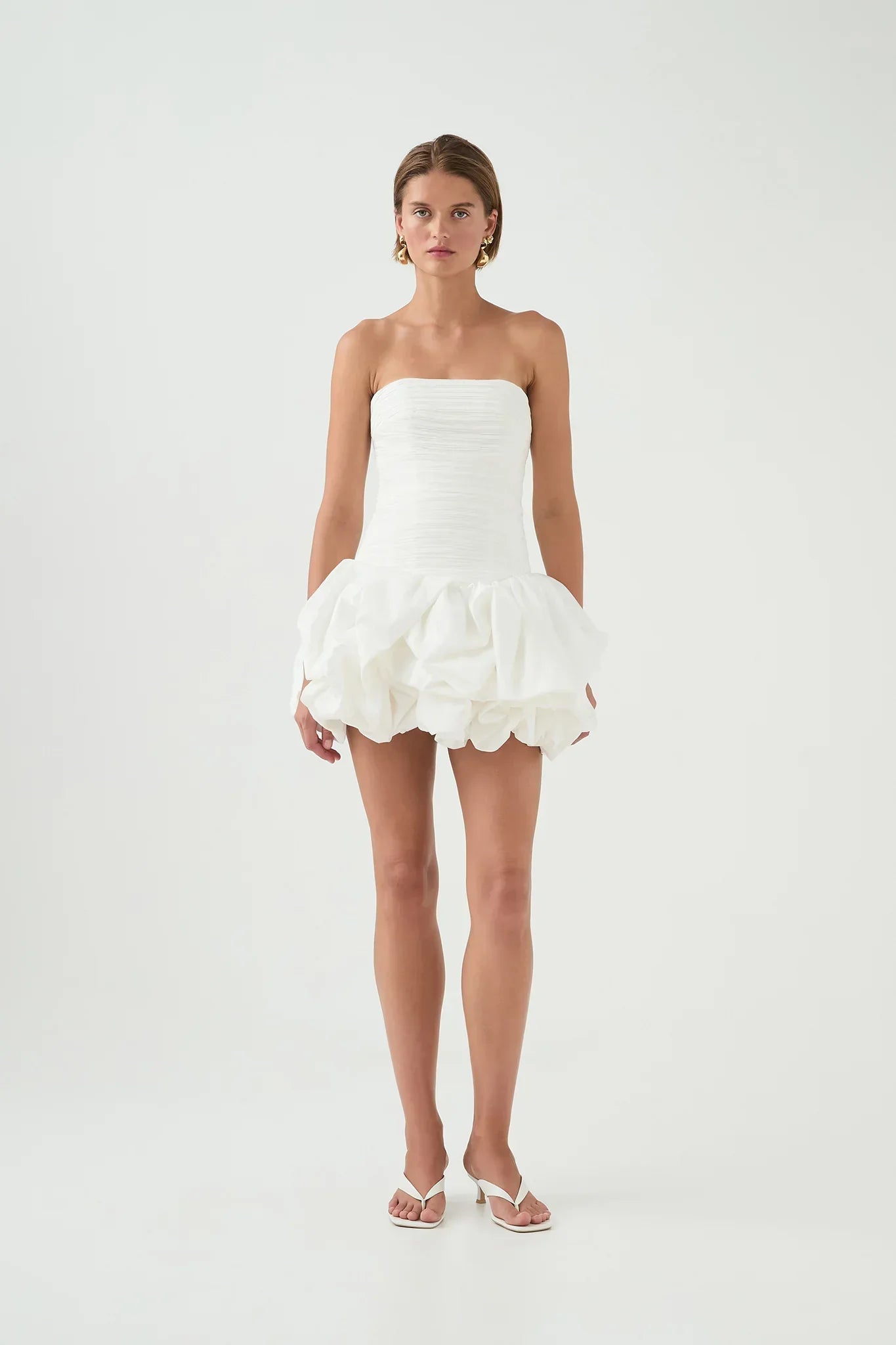 Blue and White Floral Strapless Mini Dress – Elegant Party Outfit