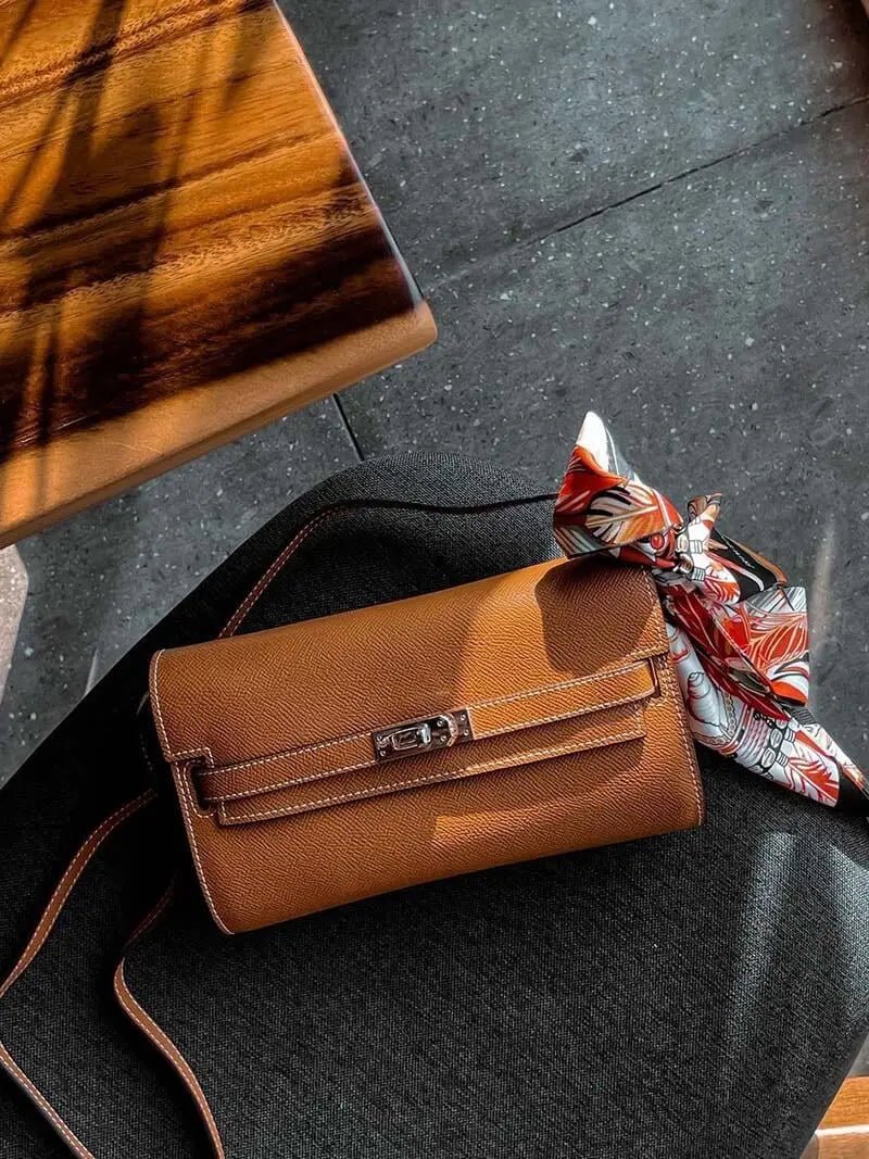 Addison Elegant Leather Wallet for Women – Classic & Secure