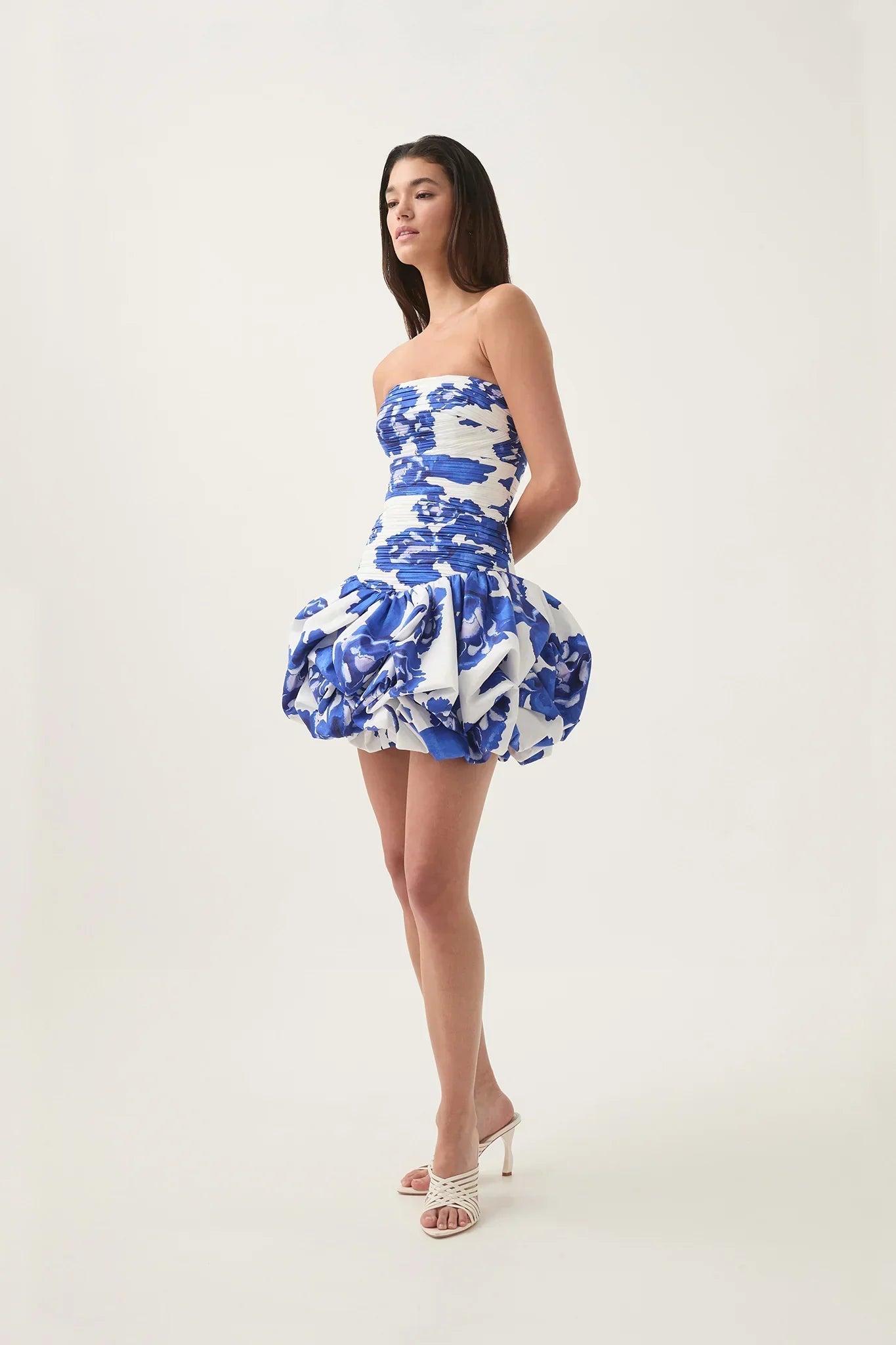 Blue and White Floral Strapless Mini Dress – Elegant Party Outfit