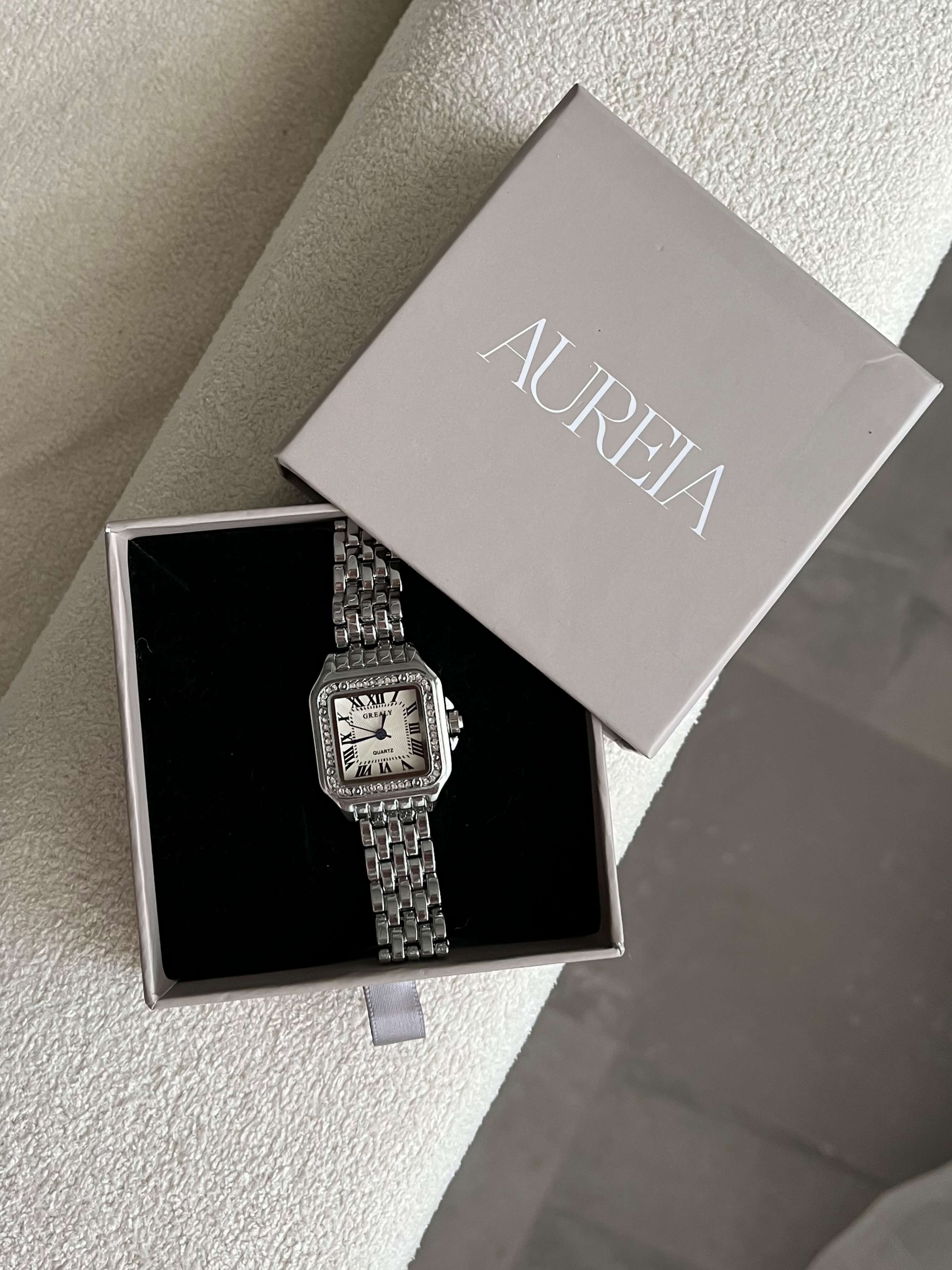 Aureia Vintage Watch – Elegant Women's Quartz Timepiece