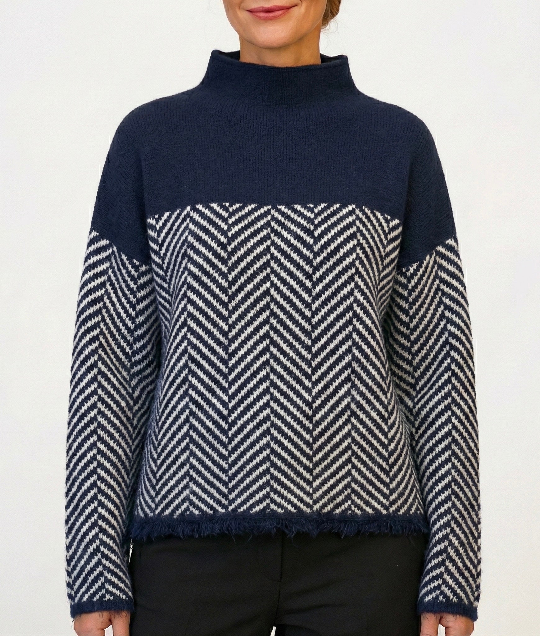 Julie - Strukturované pohodlí pro chladné dny