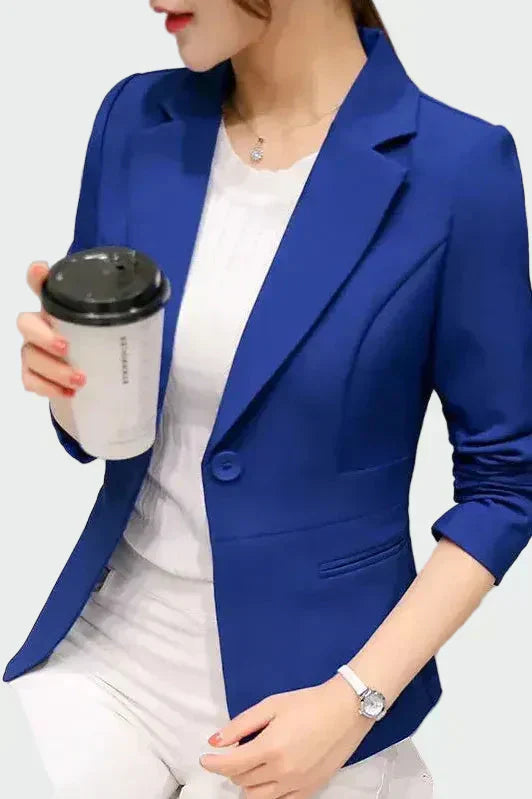 Leontýna - Sako v ideálním střihu