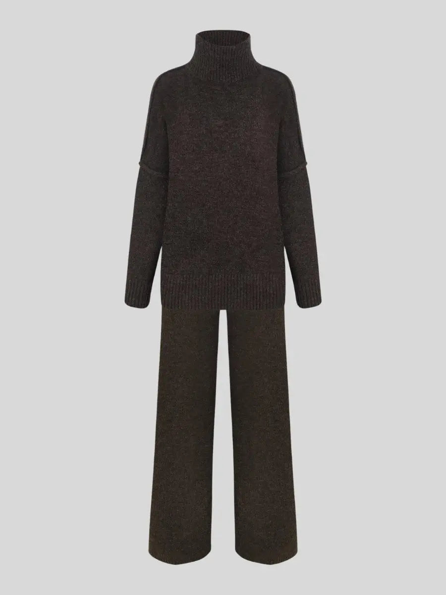 Beige Knit Two-Piece Loungewear Set – Women’s Cozy Sweater and Pants