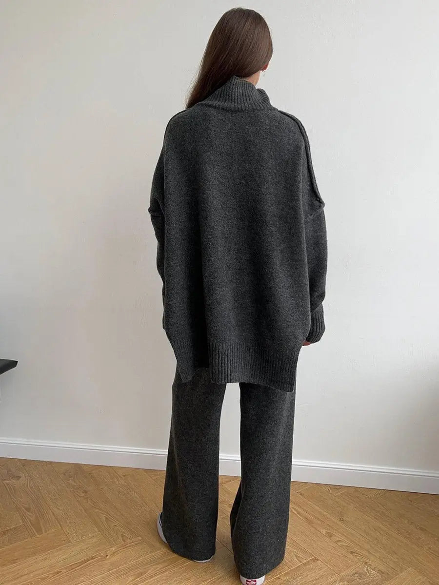Beige Knit Two-Piece Loungewear Set – Women’s Cozy Sweater and Pants