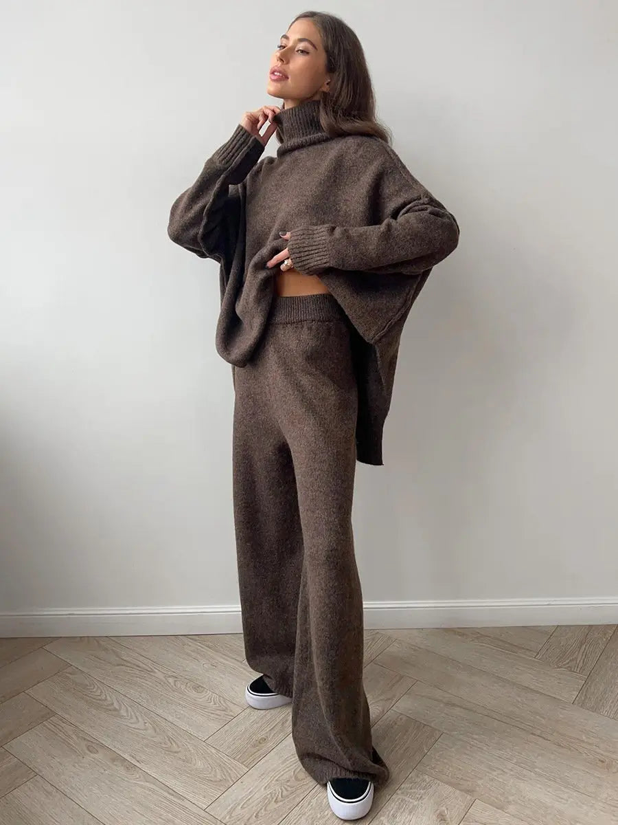 Beige Knit Two-Piece Loungewear Set – Women’s Cozy Sweater and Pants